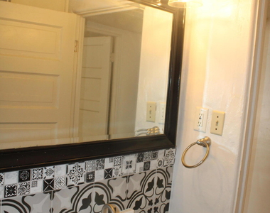 8421 Mercury Street - Photo Thumbnail 10