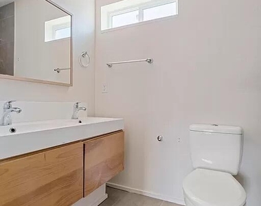 3604 Keltner Avenue - Photo Thumbnail 15