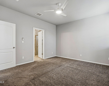 12365 Desert Vista Avenue - Photo Thumbnail 21