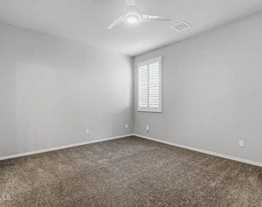 12365 Desert Vista Avenue - Photo Thumbnail 19