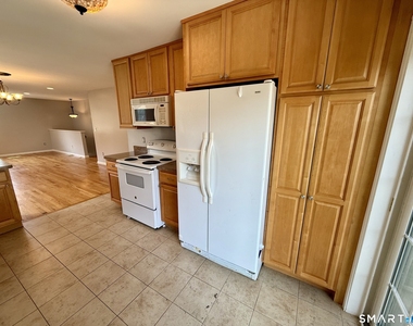 162 Broad Street - Photo Thumbnail 10