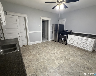 79 James Street - Photo Thumbnail 5