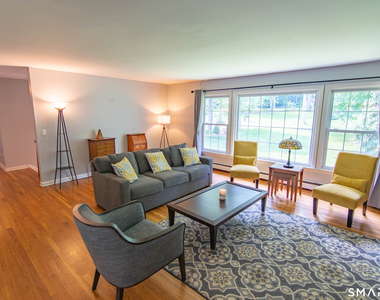 113 Dogwood Lane - Photo Thumbnail 4