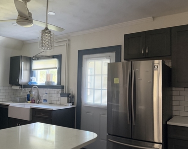 212 Maple Hill Avenue - Photo Thumbnail 6