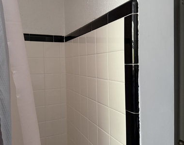 212 Maple Hill Avenue - Photo Thumbnail 9
