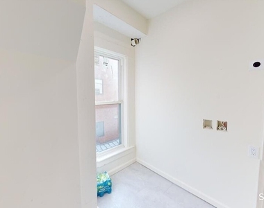 736 Main Street - Photo Thumbnail 7