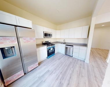 736 Main Street - Photo Thumbnail 5
