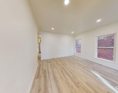 736 Main Street - Photo Thumbnail 6