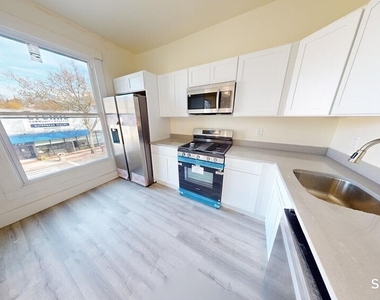 736 Main Street - Photo Thumbnail 4