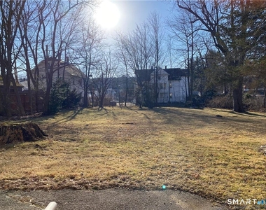 433 Migeon Avenue - Photo Thumbnail 16