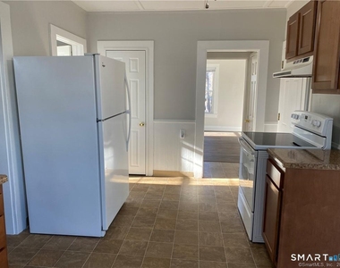 433 Migeon Avenue - Photo Thumbnail 5