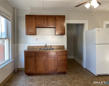 433 Migeon Avenue - Photo Thumbnail 3