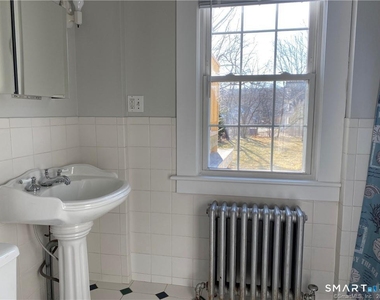 433 Migeon Avenue - Photo Thumbnail 13