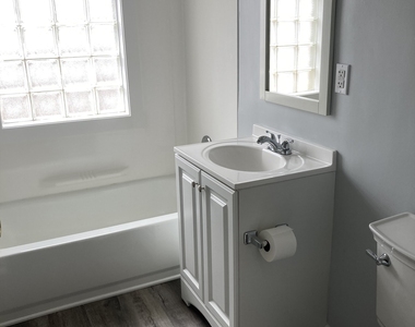 10 Phelps Lane - Photo Thumbnail 10