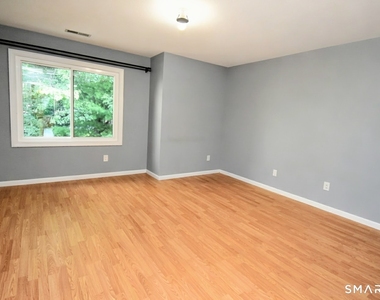 410 Emmett Street - Photo Thumbnail 10