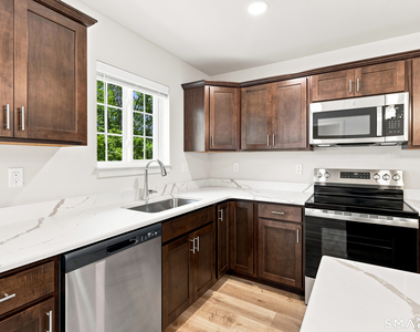 203 Amston Road - Photo Thumbnail 7