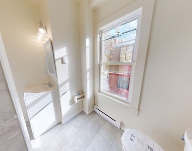736 Main Street - Photo Thumbnail 12