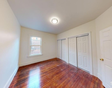 736 Main Street - Photo Thumbnail 6