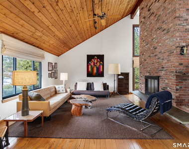 1 Brightfield Lane - Photo Thumbnail 8