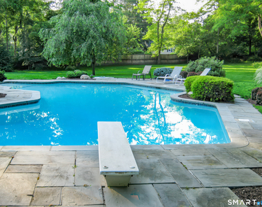 1 Brightfield Lane - Photo Thumbnail 4