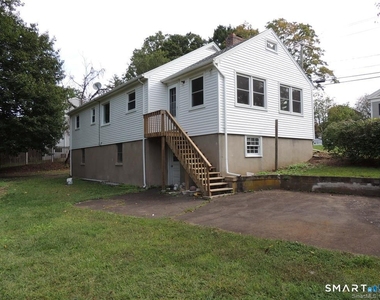 87 Hotchkiss Grove Road - Photo Thumbnail 2