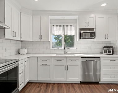 45 Valleyview Road - Photo Thumbnail 7