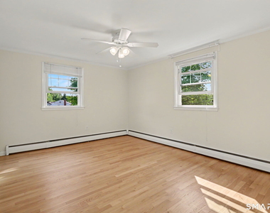 45 Valleyview Road - Photo Thumbnail 10