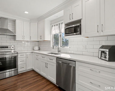 45 Valleyview Road - Photo Thumbnail 8
