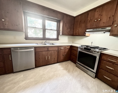 23 Quintard Avenue - Photo Thumbnail 1