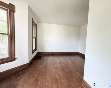23 Quintard Avenue - Photo Thumbnail 9