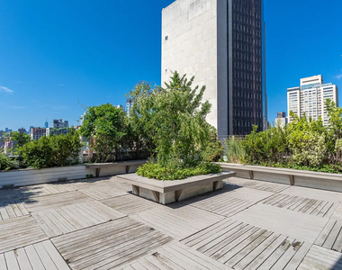 East 38th Street - Photo Thumbnail 9