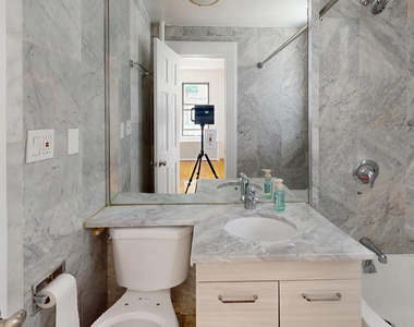 East 38th Street - Photo Thumbnail 8