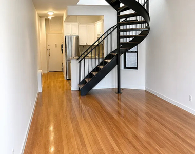 East 90tth Street - Photo Thumbnail 1