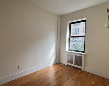 West 76th Street - Photo Thumbnail 6
