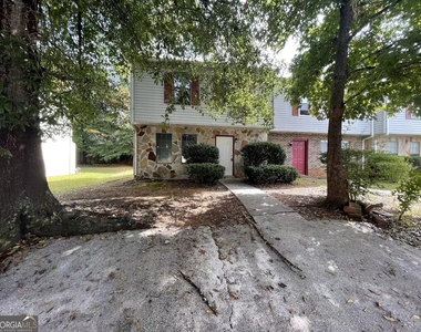 4001 Laurie Jo Drive Sw - Photo Thumbnail 2