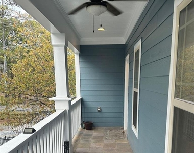 713 Mcwilliams Road Se - Photo Thumbnail 1