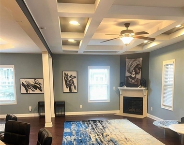 713 Mcwilliams Road Se - Photo Thumbnail 5
