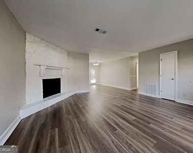 968 Country Oaks Court - Photo Thumbnail 7