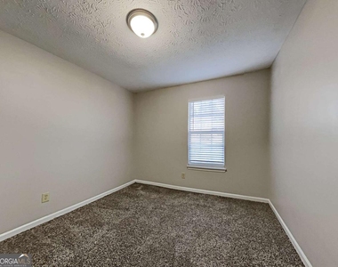 968 Country Oaks Court - Photo Thumbnail 13