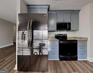 968 Country Oaks Court - Photo Thumbnail 5