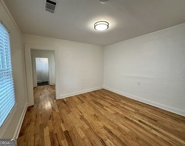 62 Chester Avenue Se - Photo Thumbnail 15
