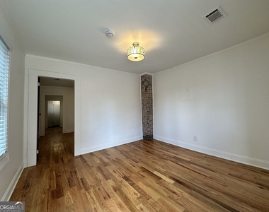 62 Chester Avenue Se - Photo Thumbnail 7