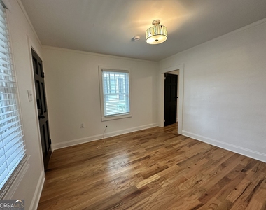 62 Chester Avenue Se - Photo Thumbnail 8