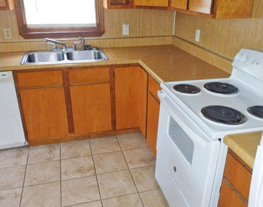 5850 Old Bill Cook Road - Photo Thumbnail 4