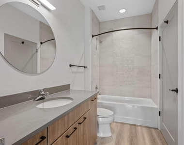 512 Flat Shoals Avenue Se - Photo Thumbnail 12