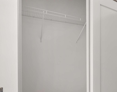 512 Flat Shoals Avenue Se - Photo Thumbnail 13