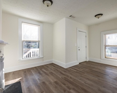 404 Paines Avenue Nw - Photo Thumbnail 5