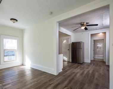 404 Paines Avenue Nw - Photo Thumbnail 2