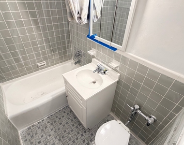 102-25 67th Drive - Photo Thumbnail 14