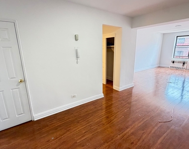 102-25 67th Drive - Photo Thumbnail 7